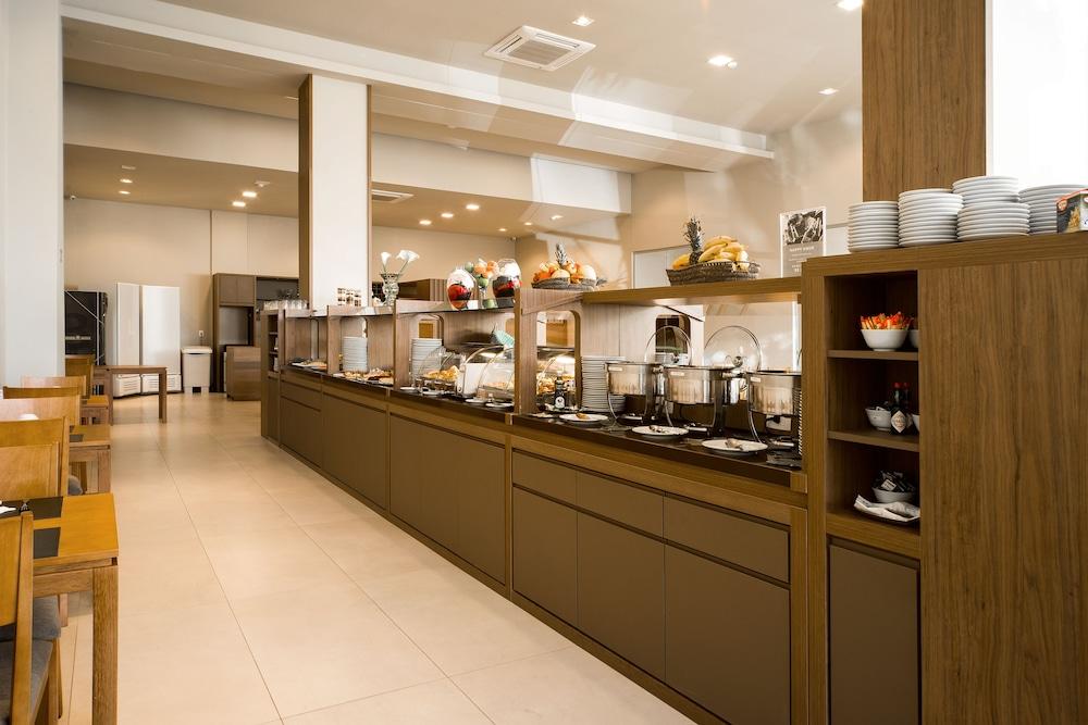Hotel Laghetto Vivace กาเนรา ภายนอก รูปภาพ