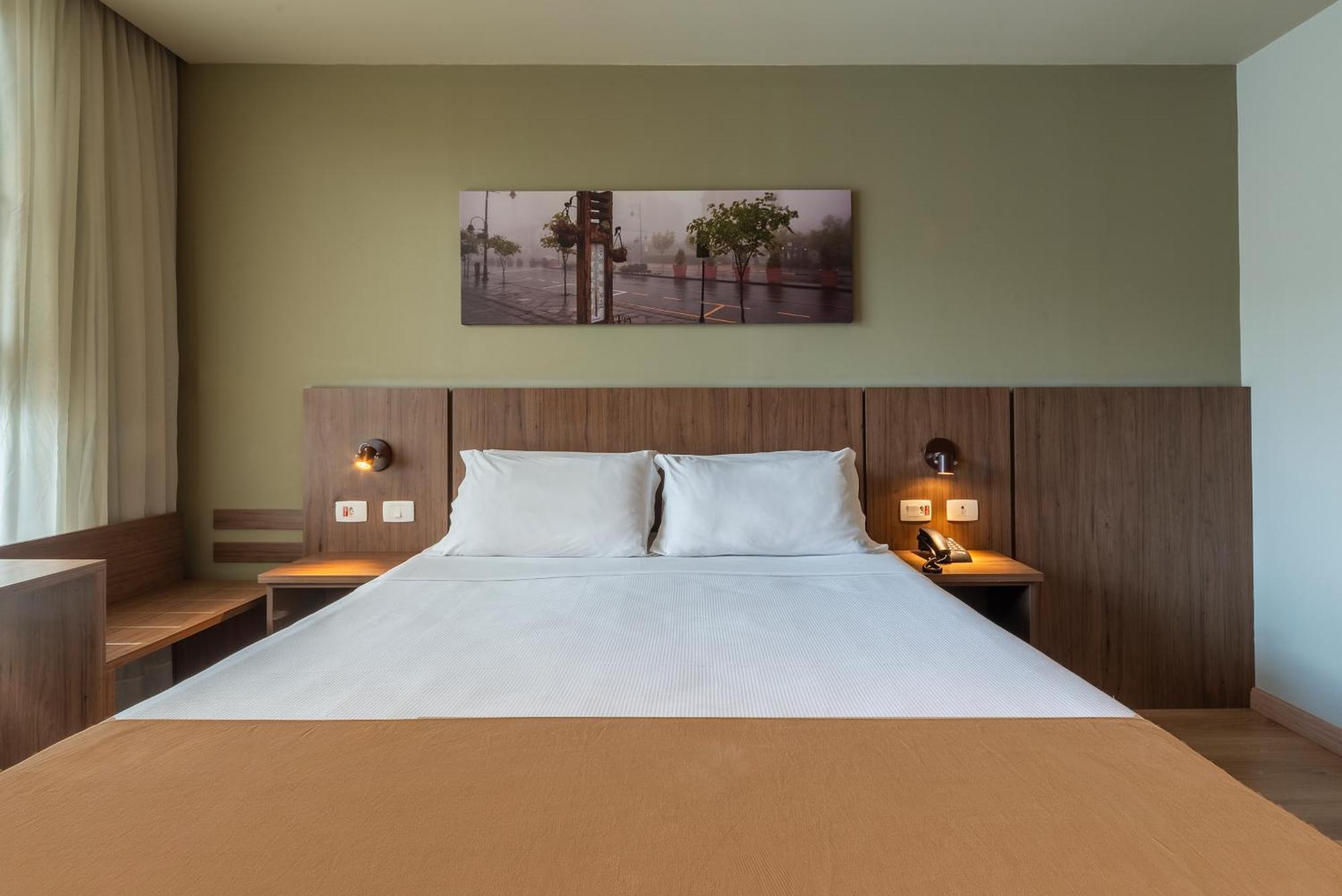 Hotel Laghetto Vivace กาเนรา ภายนอก รูปภาพ