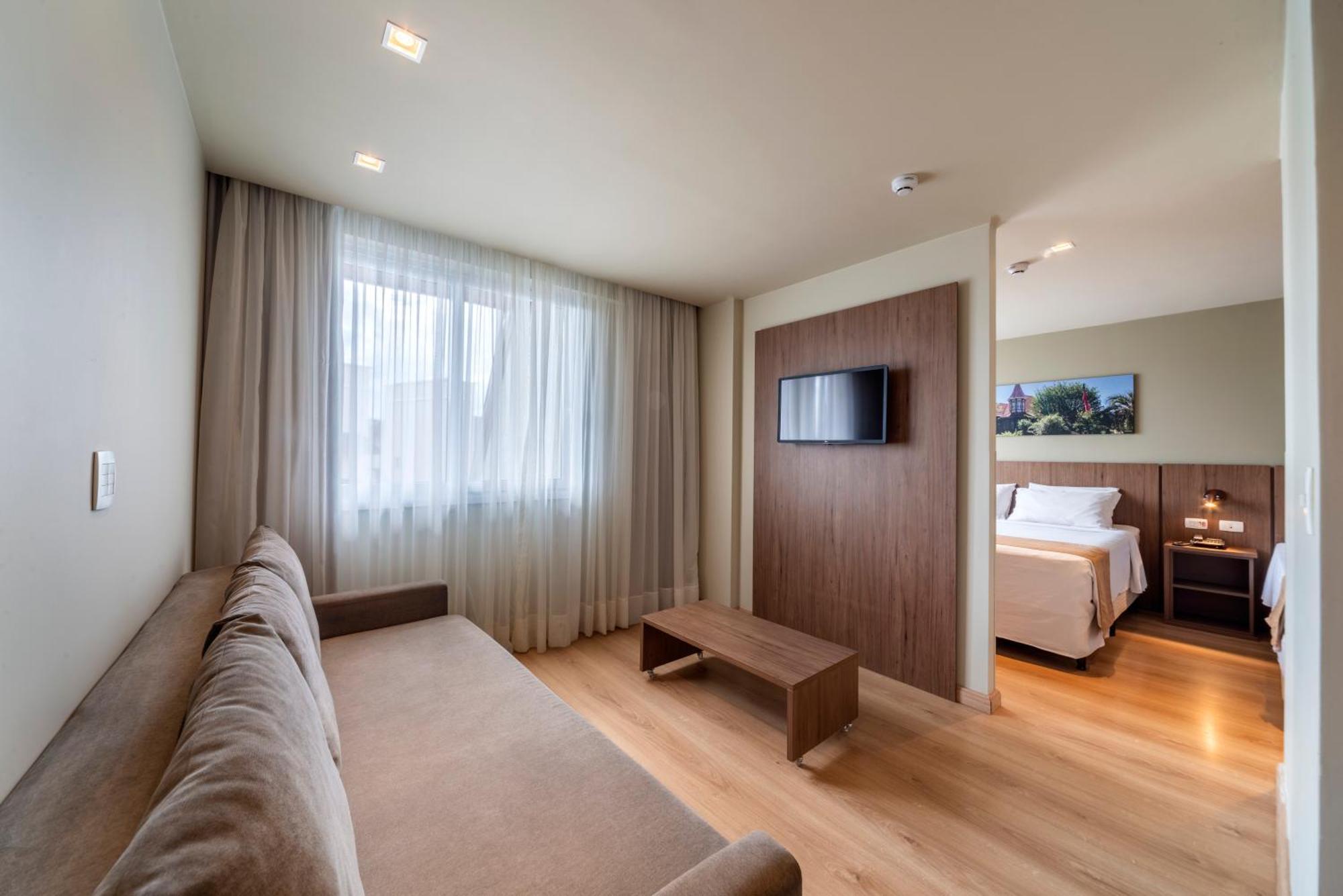 Hotel Laghetto Vivace กาเนรา ภายนอก รูปภาพ